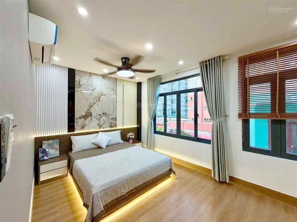 Bán nhà 5 tầng, ngang 5,5m. vài bước ra mt phạm văn chiêu, p14, gò vấp. chỉ hơn 6tỷ. full nội thất