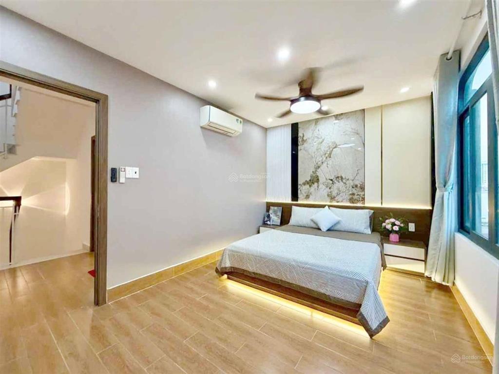 Bán nhà 5 tầng, ngang 5,5m. vài bước ra mt phạm văn chiêu, p14, gò vấp. chỉ hơn 6tỷ. full nội thất