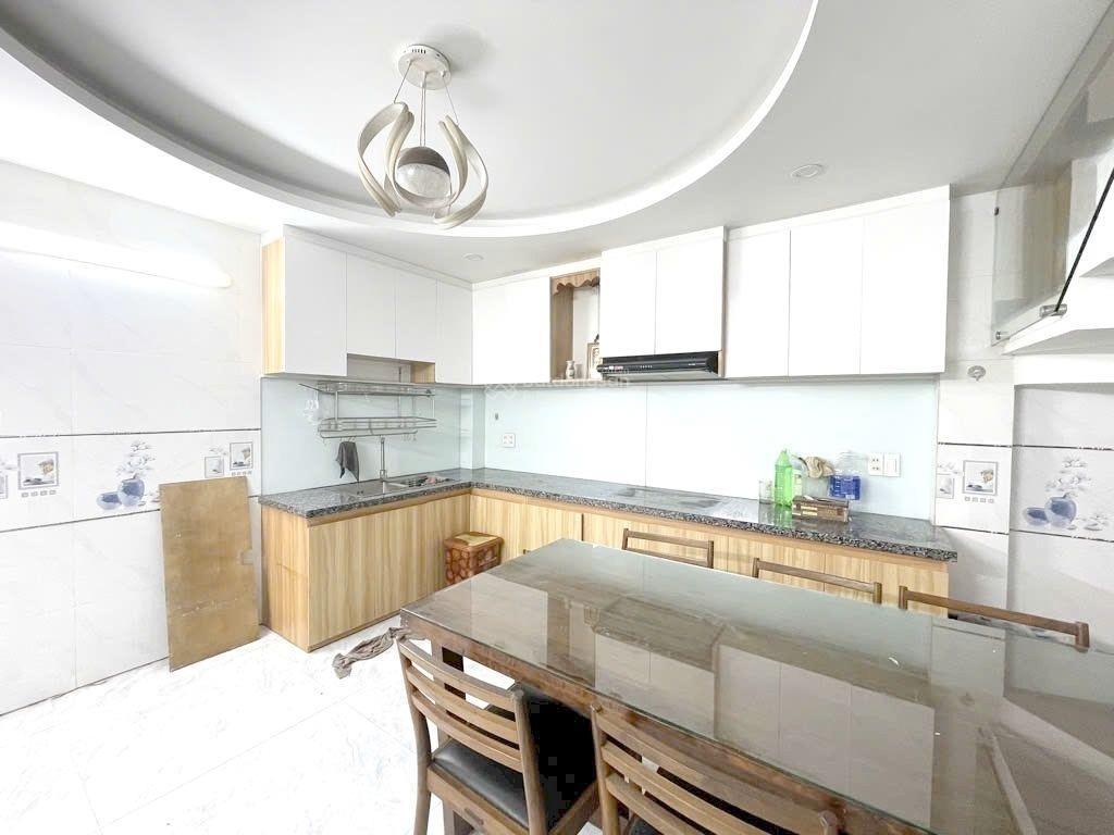 Nhà mới 68m2, nở hậu. 5 tầng. hẻm 6m nguyễn duy cung, p12, gò vấp. chỉ 7,x tỷ. gần siêu thị emart