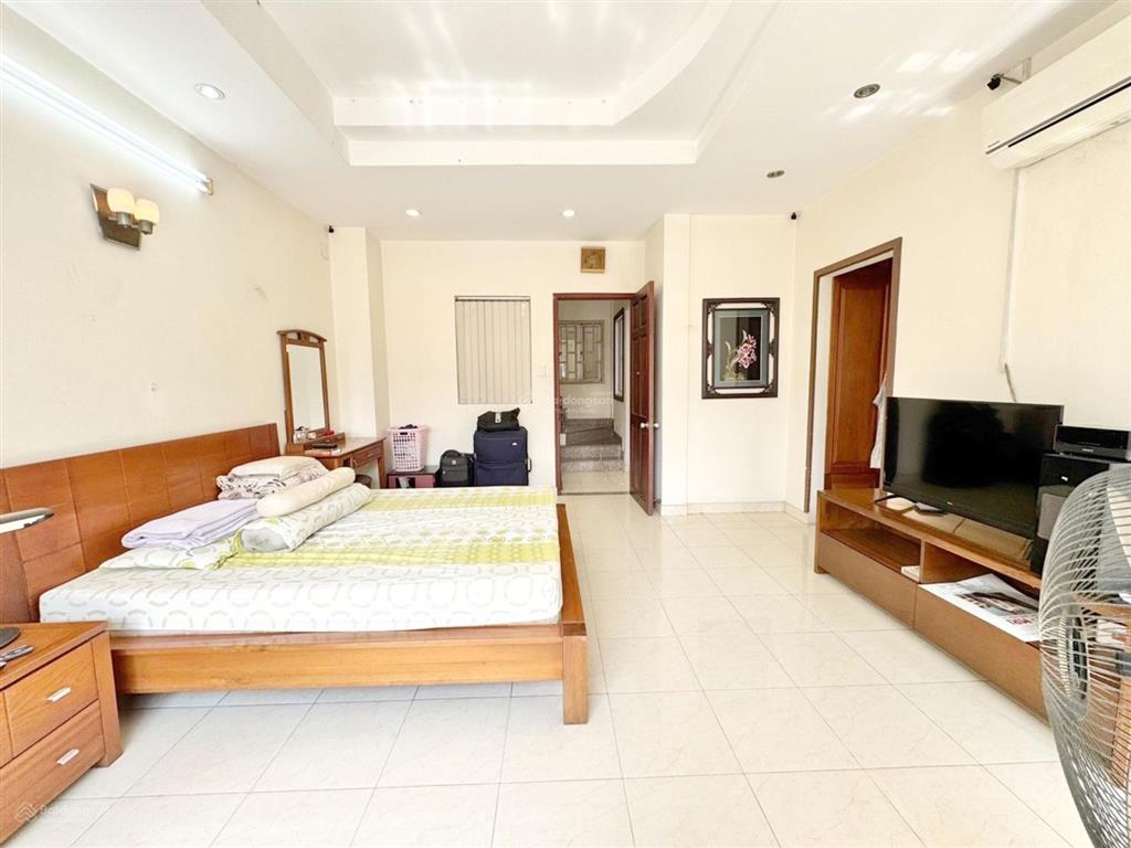 Nhà 4 tầng, 6,6x17,5m. nở hậu 6,7m. hxh thông dương quảng hàm, p5, gò vấp. chỉ hơn 12tỷ
