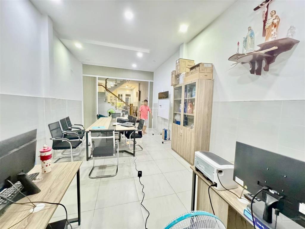 Hxt 9m sau căn mt lê đức thọ, phường an hội đông. 92m2(4x23m). 3 tầng. chỉ hơn 8tỷ. gần bờ kè