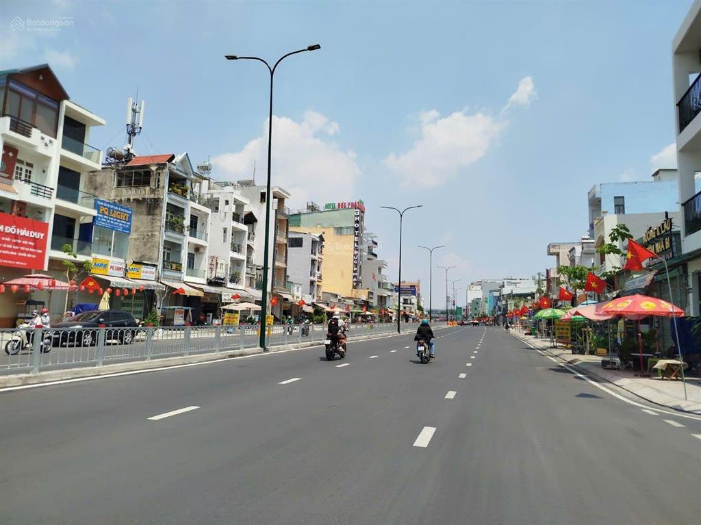 Hxt 6m thông dương quảng hàm, p5, gò vấp. 108m2 chỉ hơn 11 tỷ. tiện xây mới 6 tầng.