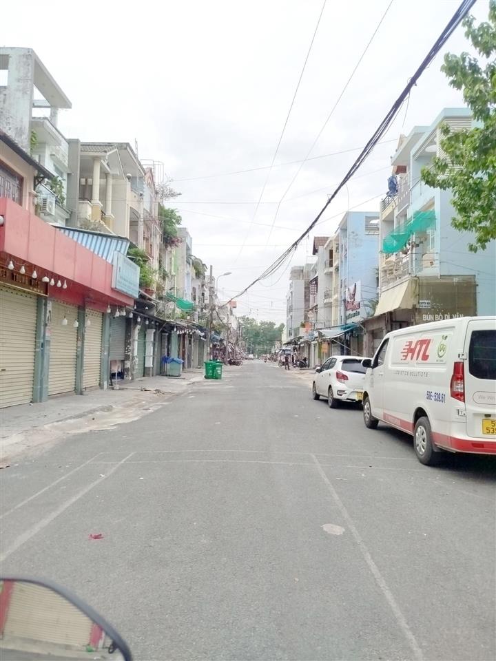 Ngay chợ hạnh thông tây, hxt 8m thông quang trung, p11, gò vấp. 96m2. 4 tầng. chỉ 11,x tỷ.