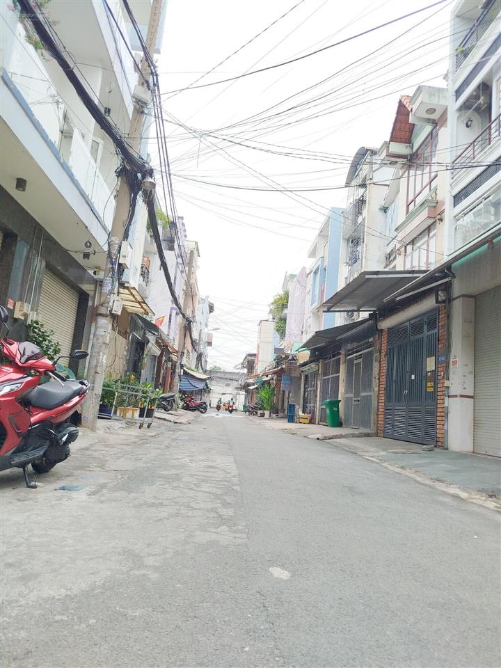 Ngay chợ hạnh thông tây, hxt 8m thông quang trung, p11, gò vấp. 96m2. 4 tầng. chỉ 11,x tỷ.