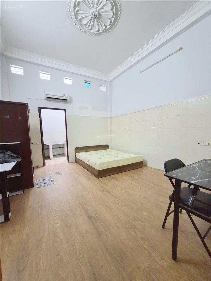 Ngay chợ hạnh thông tây, hxt 8m thông quang trung, p11, gò vấp. 96m2. 4 tầng. chỉ 11,x tỷ.