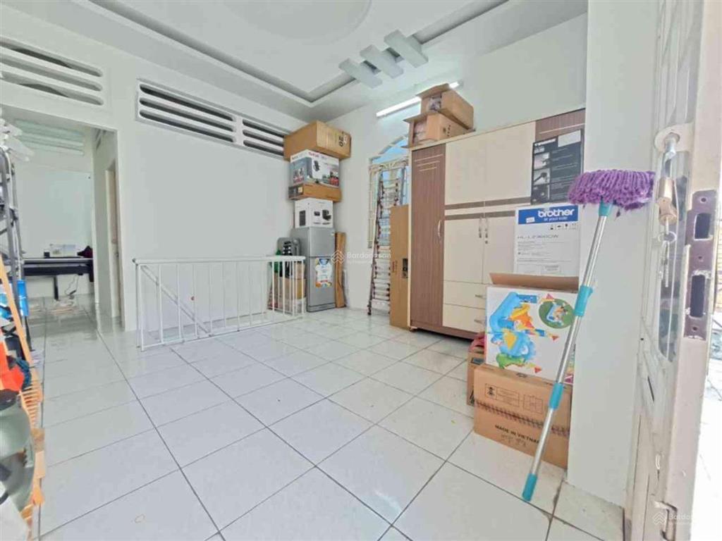 Nhà 2 tầng, 64m2. ngang 5m. ngay ngã 4 quang trung  phan huy ích, p14, gò vấp. chỉ hơn 5tỷ.