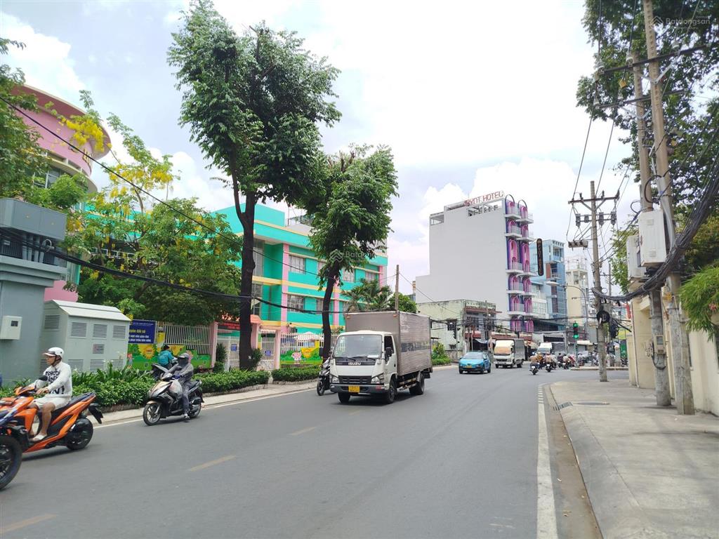 Nhà 2 tầng. 5x15m. hxh thống nhất, phường thông tây hội, gò vấp. chỉ 7,1 tỷ.
hện trạng trệt lầu.