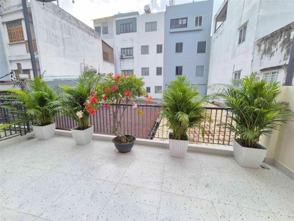 Nhà 2 tầng, 5,7x15m. 4pn. chỉ 6,x tỷ . đường phạm văn chiêu, p.thông tây hội, gò vấp.
