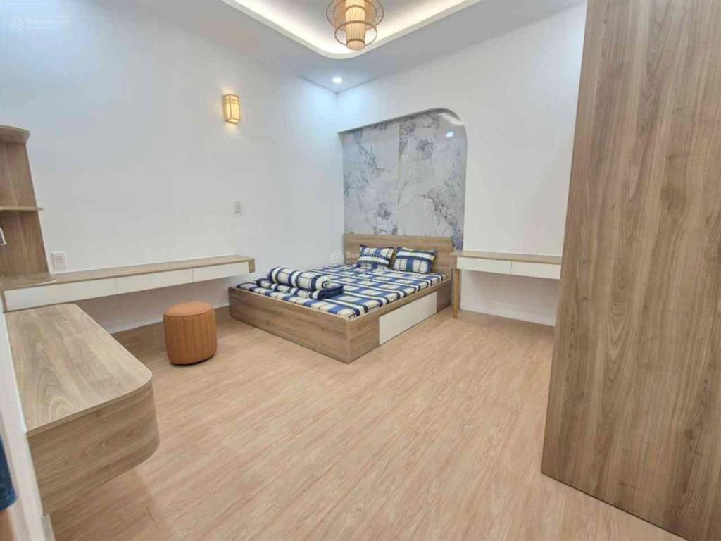 Nhà 2 tầng, 5,7x15m. 4pn. chỉ 6,x tỷ . đường phạm văn chiêu, p.thông tây hội, gò vấp.