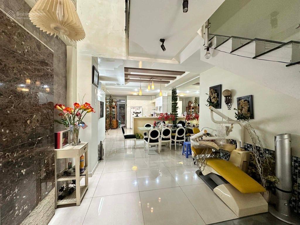Khu hiếm nhà bán, phường 12 tân bình, nhà 5 tầng, 4x30, hẻm 6m, vị trí siêu vip. nhỉnh 18 tỷ