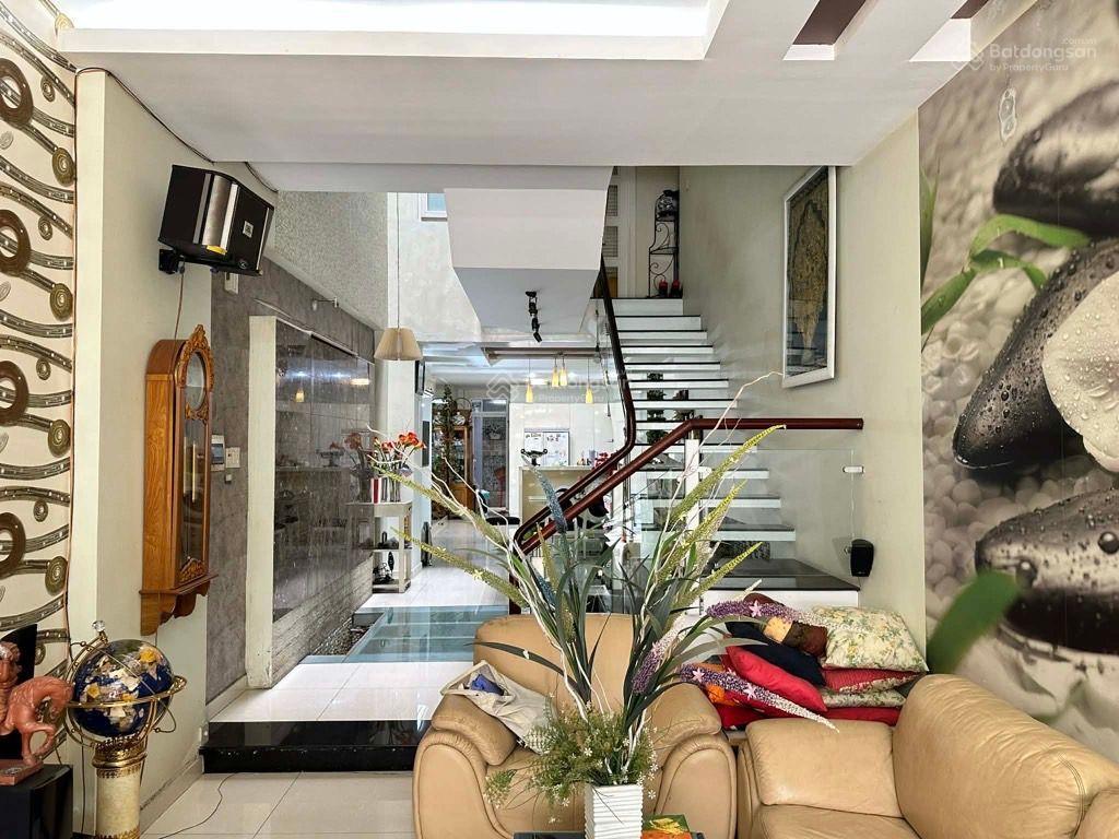 Khu hiếm nhà bán, phường 12 tân bình, nhà 5 tầng, 4x30, hẻm 6m, vị trí siêu vip. nhỉnh 18 tỷ
