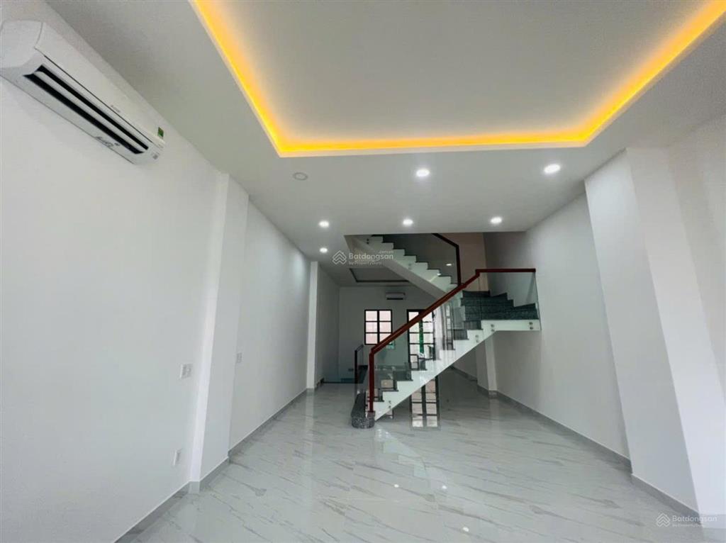 Khu cityland park hills, 100m2, view quảng trường nhạc nước. dòng tiền gần 55tr/tháng. chỉ 24,5 tỷ