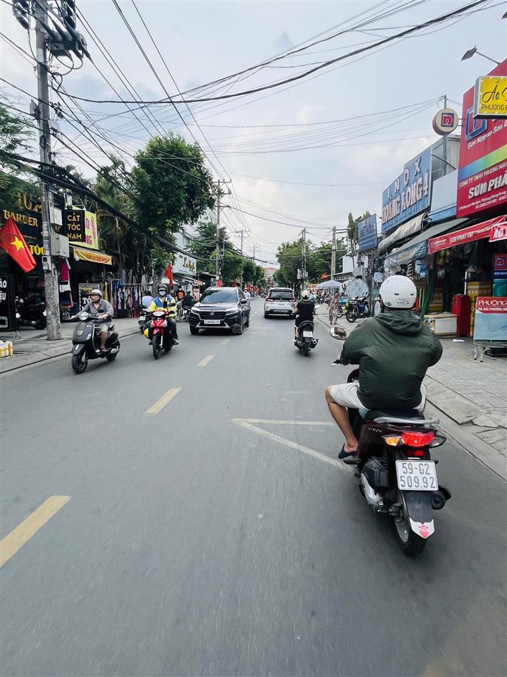 Mặt tiền đường kinh doanh đa ngành, 2 tầng, 5x20, ngay đường nguyễn văn quá, quận 12. chỉ 9.x tỷ