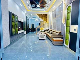 Hẻm xe hơi 1 trục, nhà 3 tầng, 4.2x22, phường tân sơn (p.15 cũ), tân bình. chỉ 9,3 tỷ