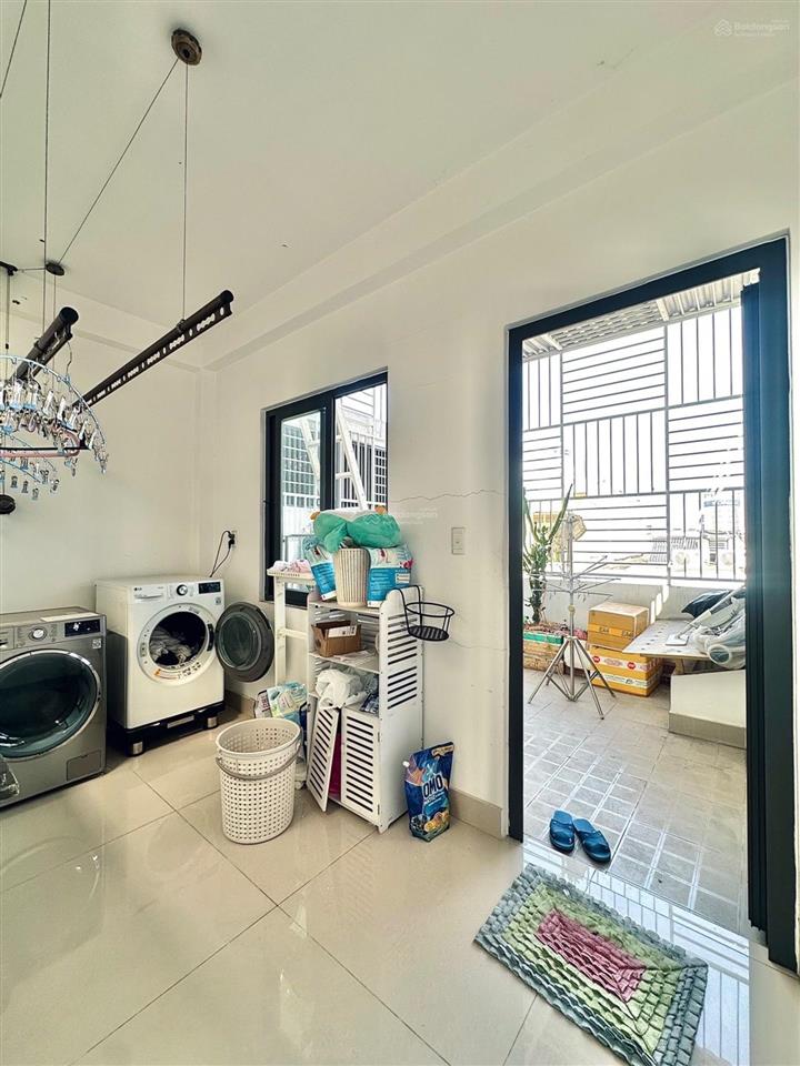 Bán nhà 2 mặt hẻm xe tải thông, 60m2, 5 tầng, ngay công viên làng hoa, gò vấp. chỉ 8.x tỷ