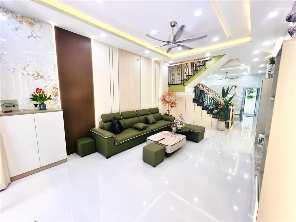 Khu đồng bộ hẻm nhựa 6m, nhà 4 tầng, 4x15, ngay chợ phạm văn bạch, gò vấp. chỉ 8.x tỷ