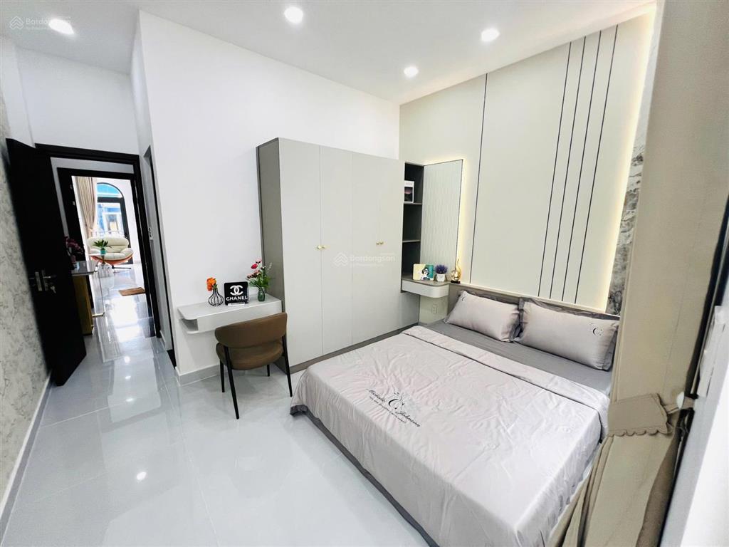 Khu đồng bộ hẻm nhựa 6m, nhà 4 tầng, 4x15, ngay chợ phạm văn bạch, gò vấp. chỉ 8.x tỷ