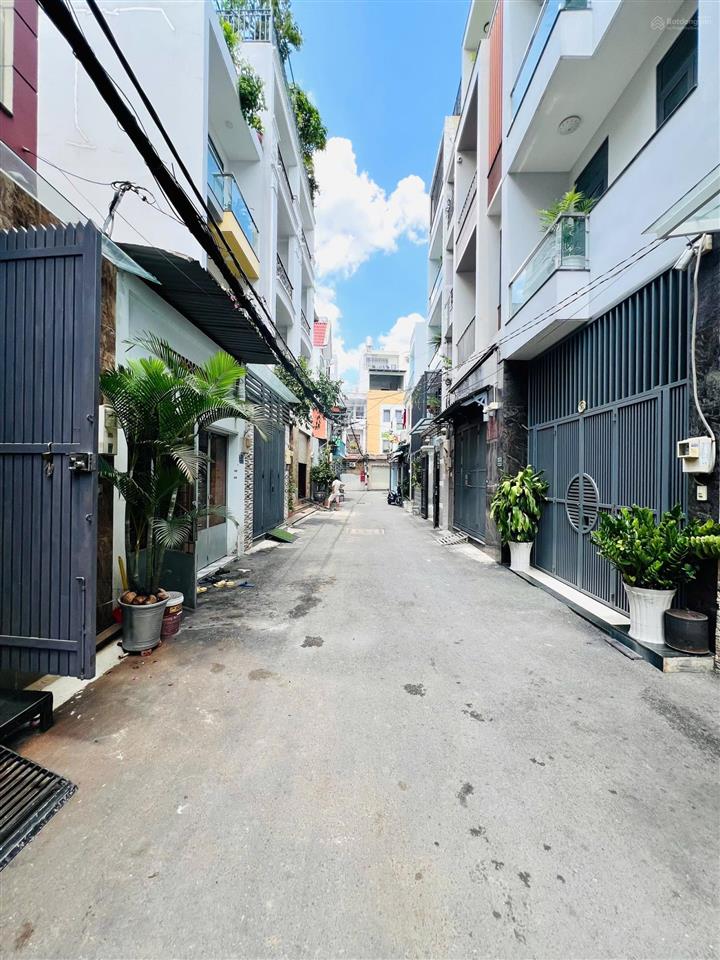 Khu đồng bộ hẻm nhựa 6m, nhà 4 tầng, 4x15, ngay chợ phạm văn bạch, gò vấp. chỉ 8.x tỷ