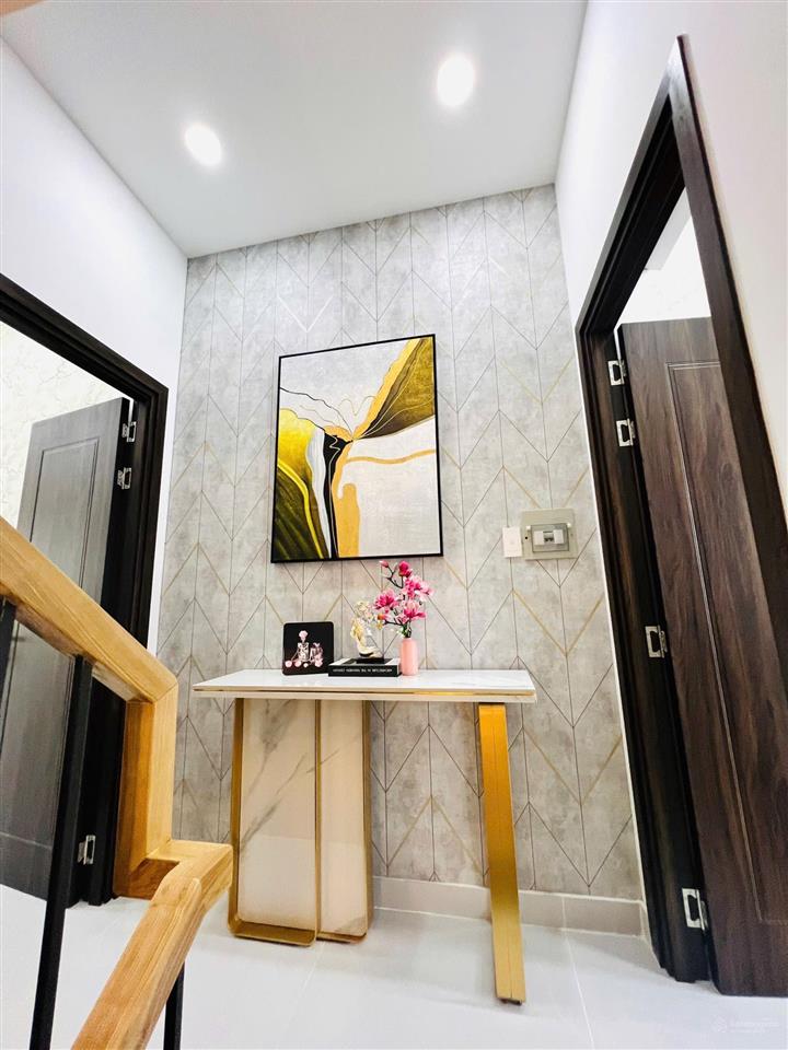 Khu đồng bộ hẻm nhựa 6m, nhà 4 tầng, 4x15, ngay chợ phạm văn bạch, gò vấp. chỉ 8.x tỷ