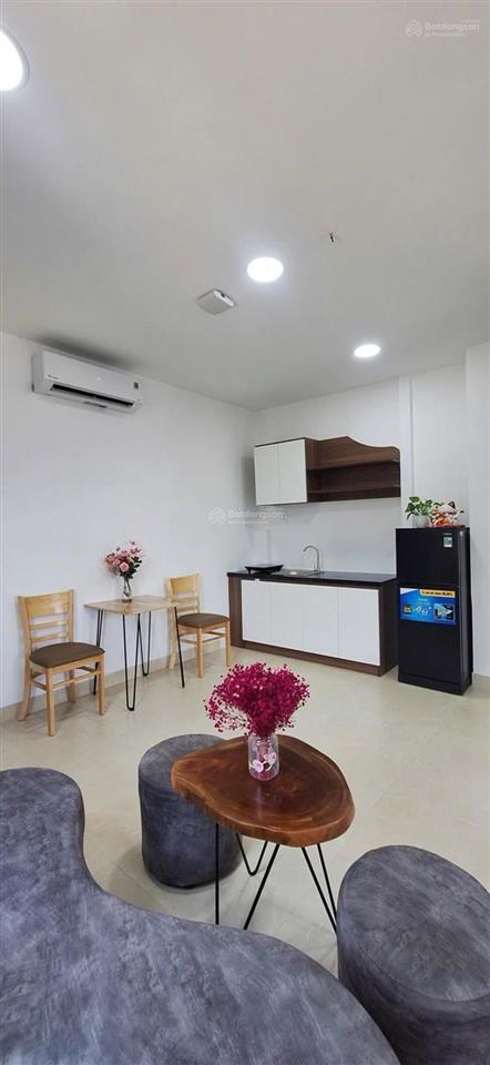 Căn hộ dịch vụ 2 mặt tiền đường nhựa 10m, 6 tầng, gần 100m2, cạnh sân bay tân sơn nhất, tân bình