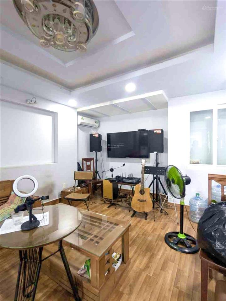 Bán nhà 5 tầng, 4x15, hẻm 6m thông, đối diện emart phan huy ích, gò vấp. chỉ 6,x tỷ