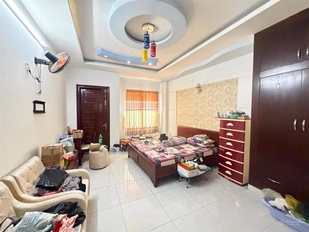Bán nhà 4 tầng, 5.2x18, hẻm 5m. đầu đường phan huy ích  trường chinh, tân bình. chỉ 8.5 tỷ