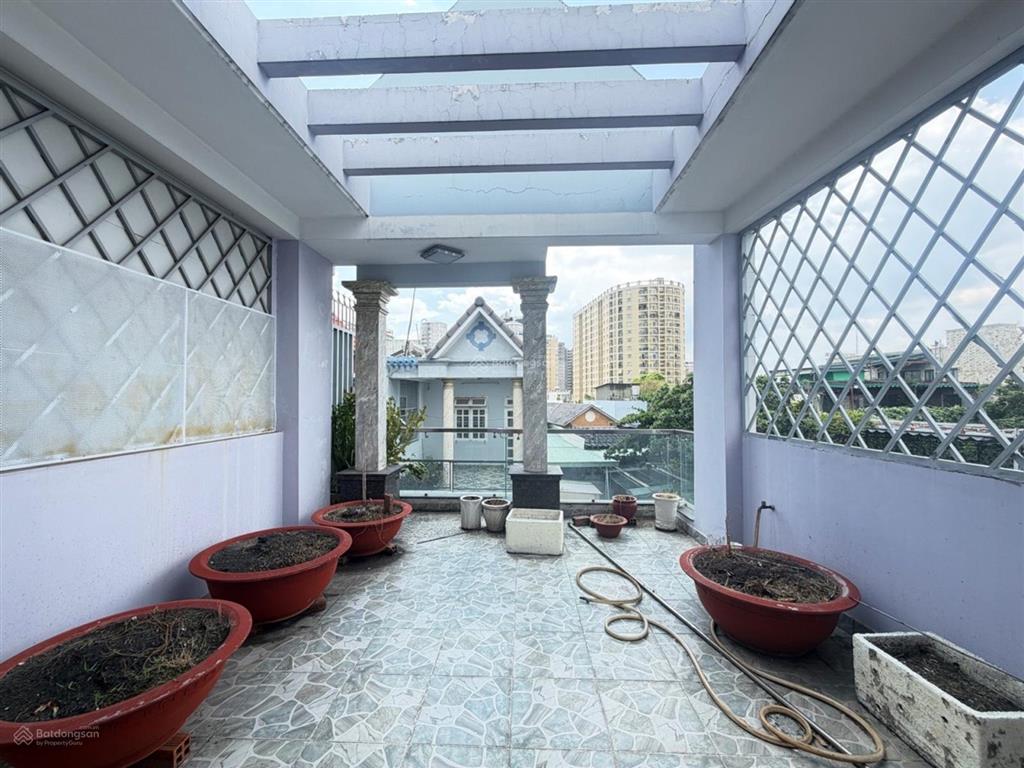 Bán nhà 4 tầng, 5.2x18, hẻm 5m. đầu đường phan huy ích  trường chinh, tân bình. chỉ 8.5 tỷ