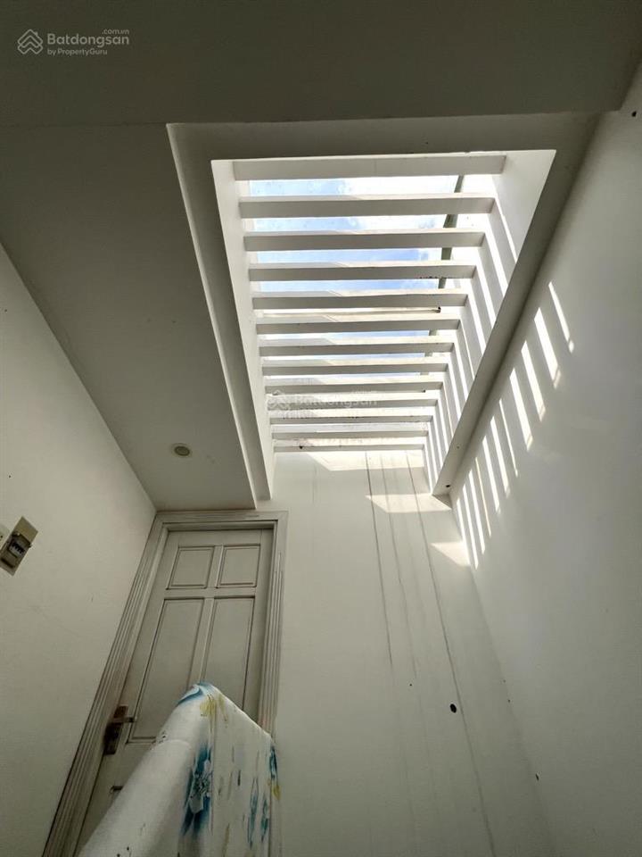 Giảm 700tr chủ gấp bán nhà 4 tầng, 4x20 nở hậu, hẻm xe hơi thông. đường số, gò vấp. nhỉnh 8 tỷ