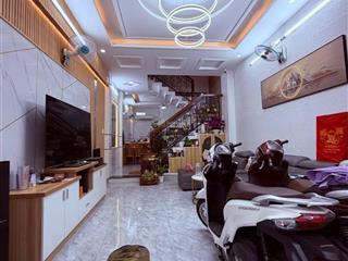 Chủ định cư cần bán nhanh nhà 4 tầng, 4x13, hẻm 6m, quang trung, gò vấp. chỉ 7,5 tỷ
