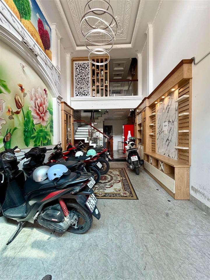 Căn hộ dịch vụ 9 phòng khép kín, thang máy, dòng tiền 40tr/tháng, hẻm xe hơi, lê văn thọ, gò vấp