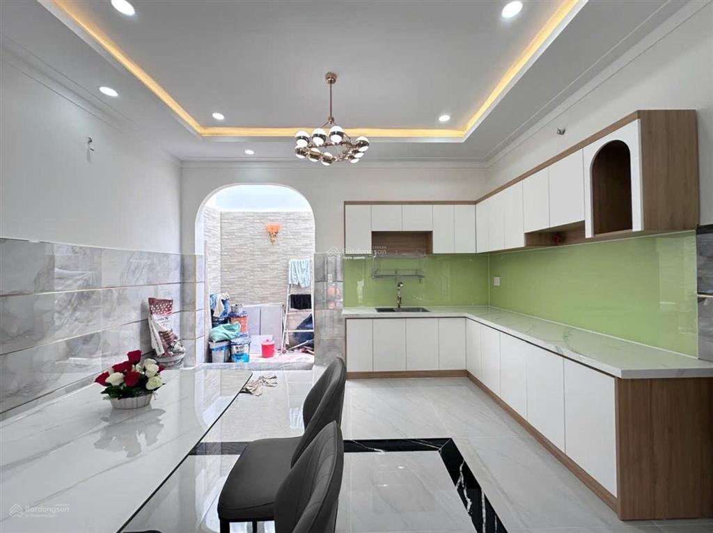 Nhà đẹp tân bình, 4 tầng, 73m2, hẻm xe tải, sát mặt tiền trường chinh. chỉ 11,2 tỷ