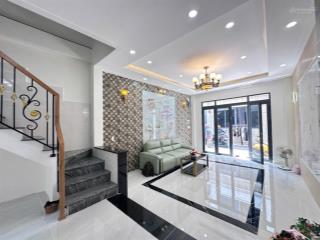 Nhà đẹp tân bình, 4 tầng, 73m2, hẻm xe tải, sát mặt tiền trường chinh. chỉ 11,2 tỷ