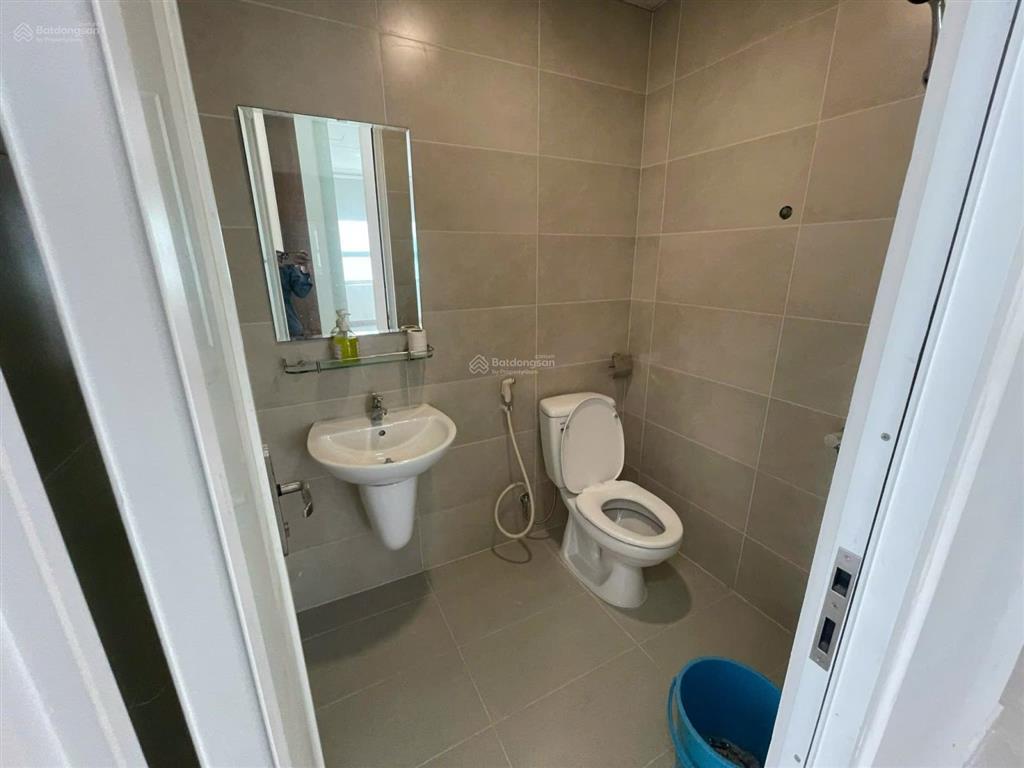 Bán gấp căn góc 78m2 3 phòng ngủ 3 toilet chỉ 3,15 tỷ bao sang tên chung cư sài gòn intela