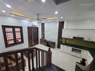 Ngã tư chợ mơ  trương định  nhà mới kính coong  dt 40m2  6,7 tỷ còn bớt