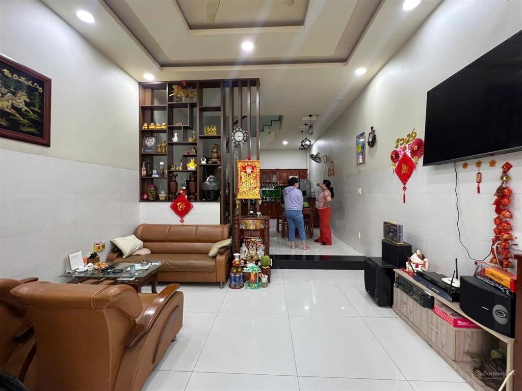 Nhà bùi tư toàn (ngang 5.6m  97m2) 4 tầng cực hiếm 7.8 tỷ, thông an dương vương