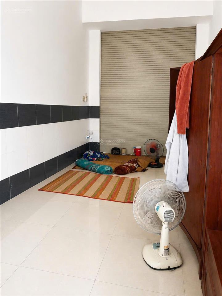Nhà ngộp ngân hàng, mt xe hơi 10m, 5x16m, 3 tầng hồ học lãm  võ văn kiệt, chỉ 5.4 tỷ