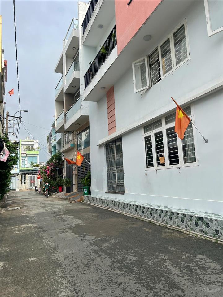 Nhà ngộp ngân hàng, mt xe hơi 10m, 5x16m, 3 tầng hồ học lãm  võ văn kiệt, chỉ 5.4 tỷ