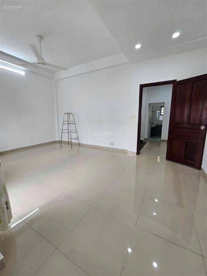 Bán nhà ngang 6x14m, 3 tầng hiếm, ngay bùi tư toàn  kinh dương vương chỉ hơn 6 tỷ