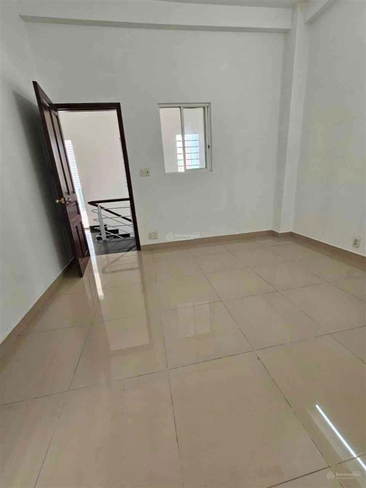 Bán nhà ngang 6x14m, 3 tầng hiếm, ngay bùi tư toàn  kinh dương vương chỉ hơn 6 tỷ