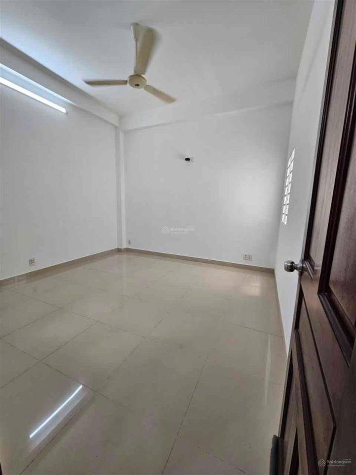 Bán nhà ngang 6x14m, 3 tầng hiếm, ngay bùi tư toàn  kinh dương vương chỉ hơn 6 tỷ