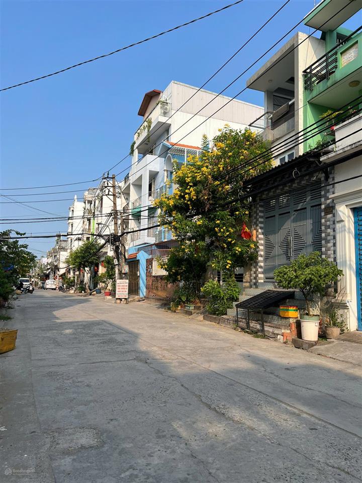 Nhà mặt tiền 3 tầng xe tải thông 10m, gần an dương vương, võ văn kiệt, bình tân, 4x17m chỉ 6.7 tỷ