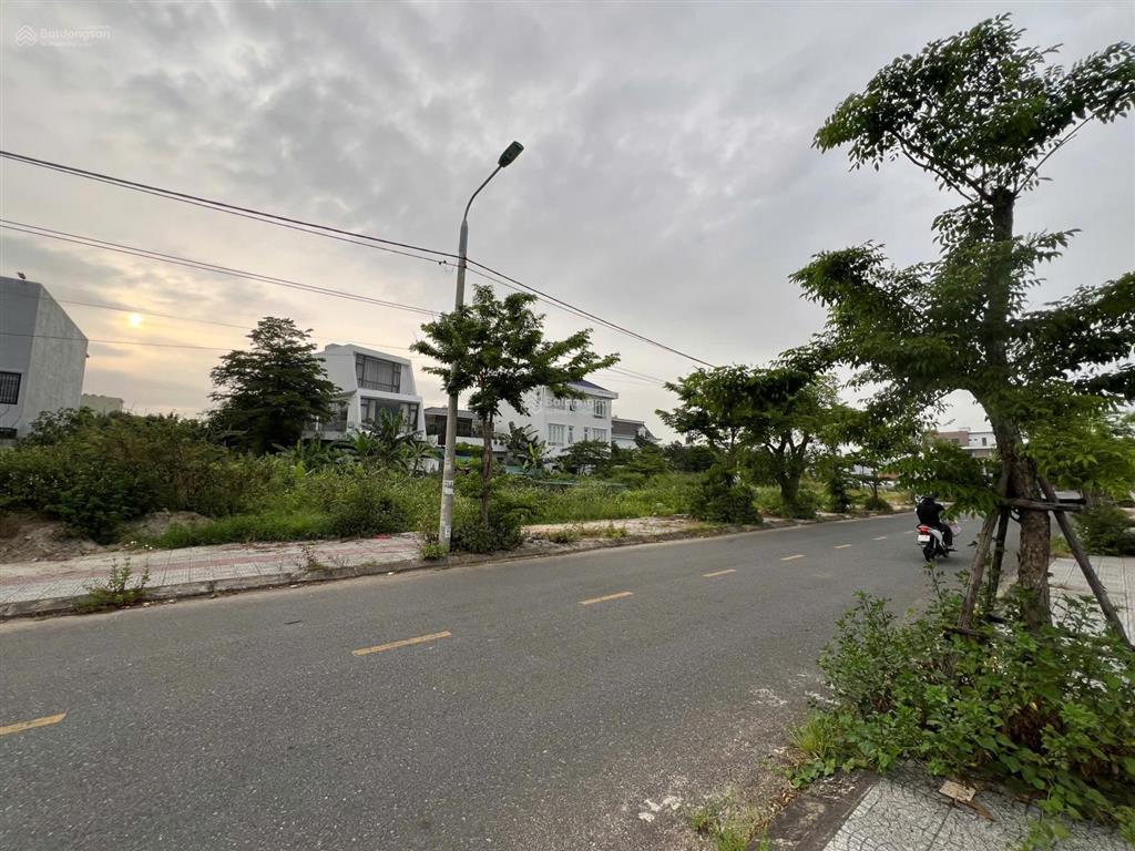 Bán đất biệt thự 150m2 đường phan huỳnh điểu