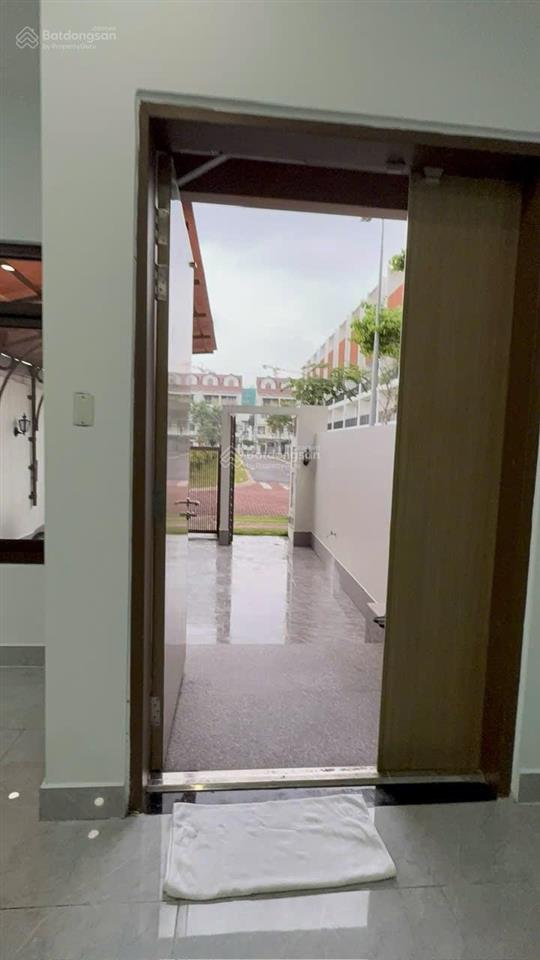 Cần bán căn góc mặt tiền đường võ nguyên giáp  hợp đồng thuê 35tr  sổ hồng sẵn  đã hoàn thiện