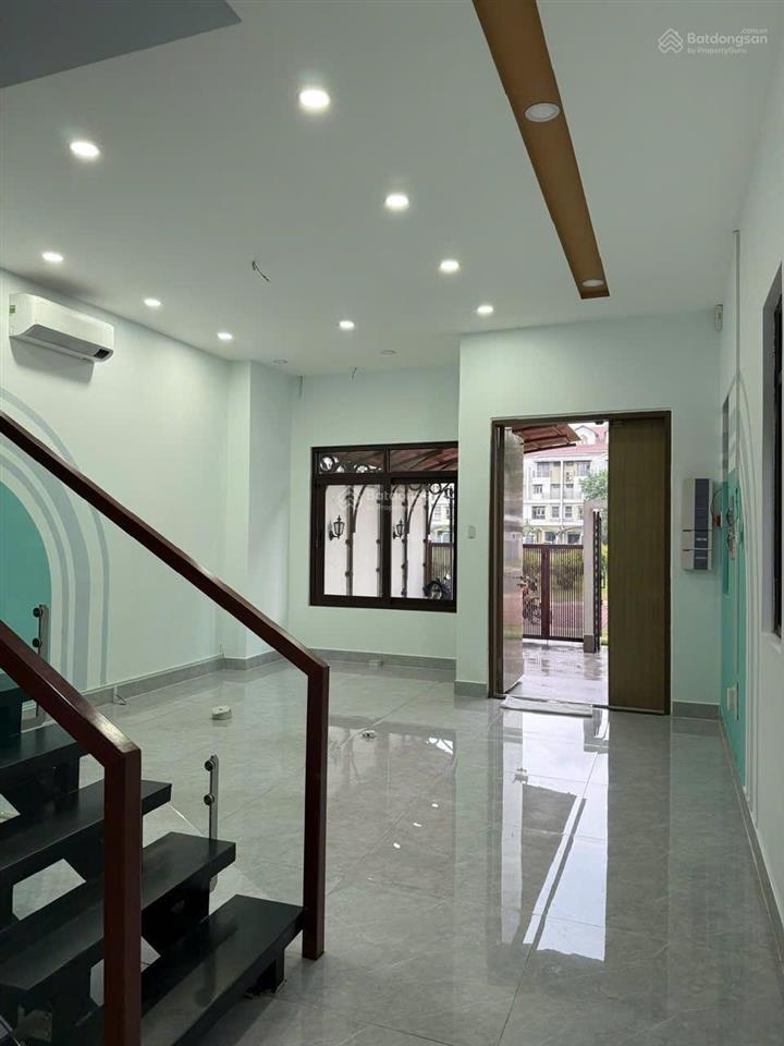 Cần bán căn góc mặt tiền đường võ nguyên giáp  hợp đồng thuê 35tr  sổ hồng sẵn  đã hoàn thiện