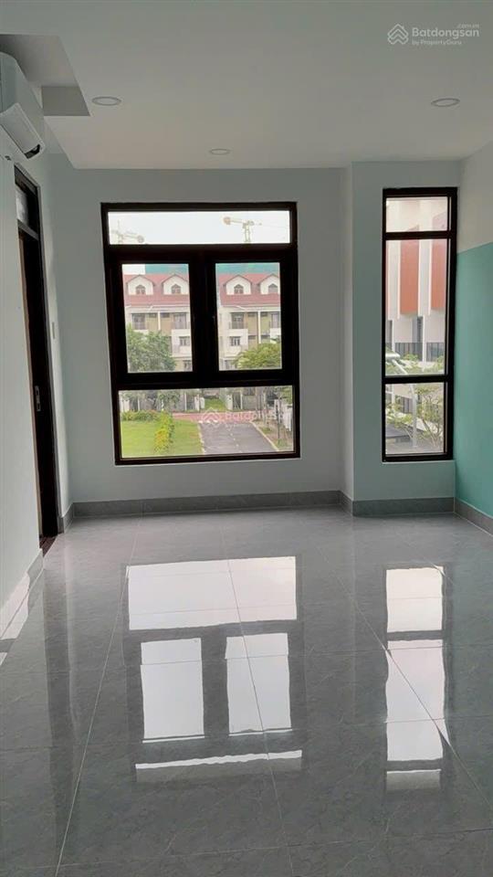 Cần bán căn góc mặt tiền đường võ nguyên giáp  hợp đồng thuê 35tr  sổ hồng sẵn  đã hoàn thiện