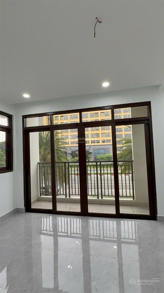 Cần bán căn góc mặt tiền đường võ nguyên giáp  hợp đồng thuê 35tr  sổ hồng sẵn  đã hoàn thiện