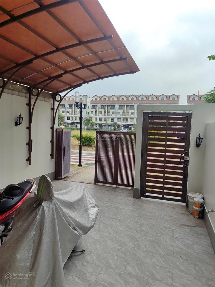 Cần bán căn góc mặt tiền đường võ nguyên giáp  hợp đồng thuê 35tr  sổ hồng sẵn  đã hoàn thiện