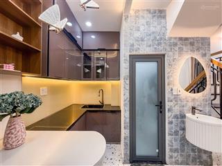 Nhà mới đẹp  full nội thất  trần khắc chân  3,5x9m  trệt lầu  3pn 2wc  16 triệu tl0906 656 ***