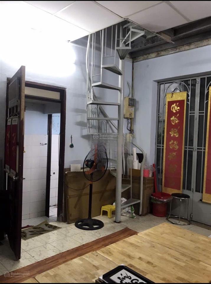 Nhà hxh  trần kế xương  5,5x6,5m  trệt lầu  2pn 1wc  8,5 triệu tl  hằng 0906 656 *** xem nhà