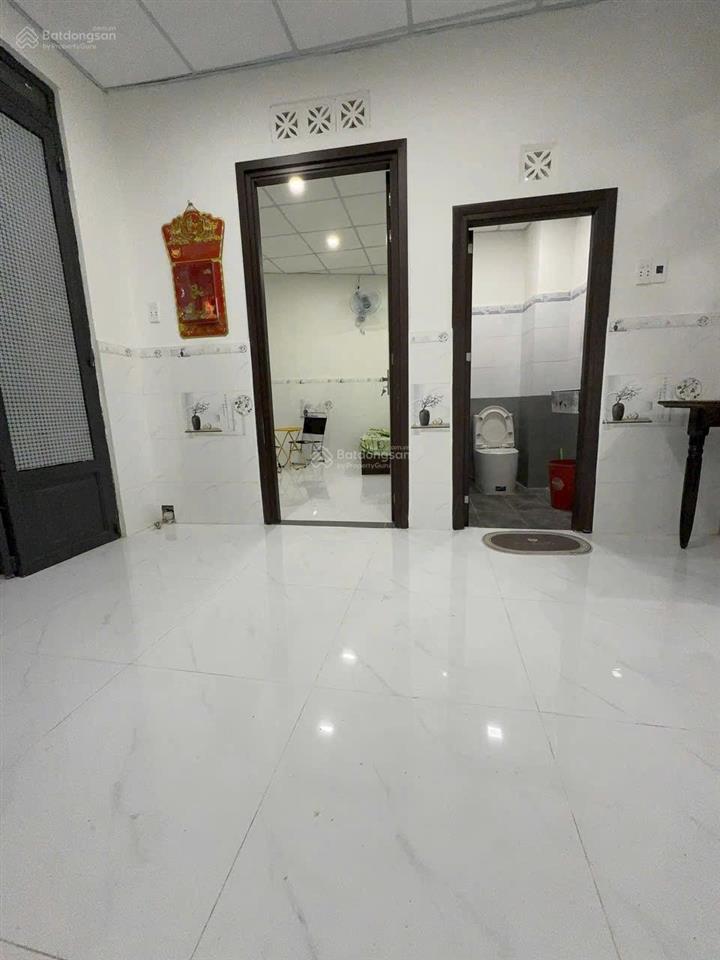 Nhà nc  đỗ tấn phong  4x10m nở hậu l  trệt lầu  3pn 2wc  13 triệu tl  gọi hằng 0906 656 ***